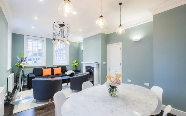 JOIVY Elegant 2 Bedroom Flat near Kensington Gardens
