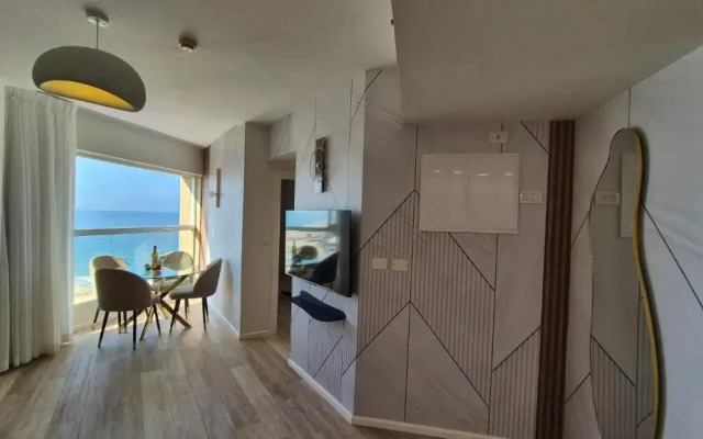 Beach Apartment Bat Yam