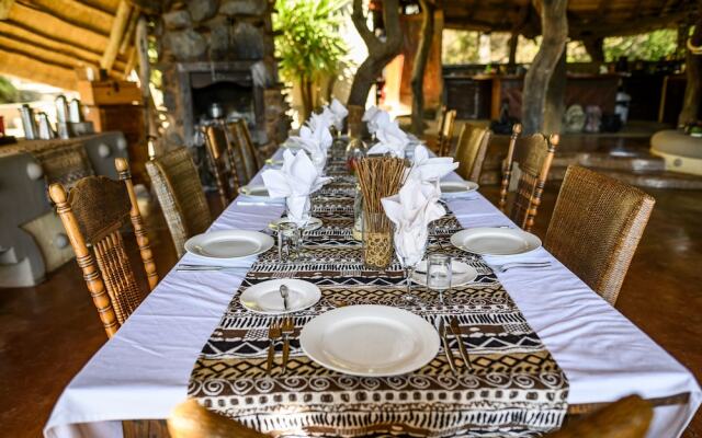 Toro River Lodges Big 5 Exclusive Safari