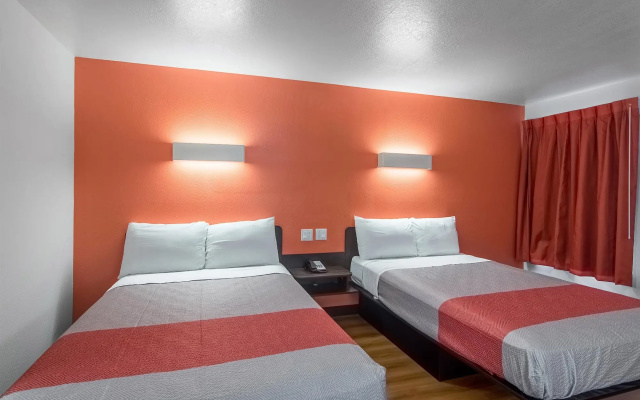 Motel 6 Paris, TX