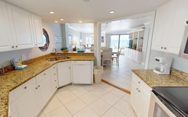 Inlet Reef 308 3 Bedroom Condo by RedAwning