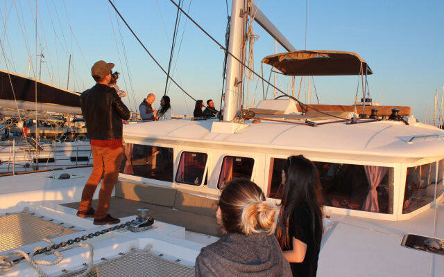 Catamarano Mauticat Boat & Breakfast