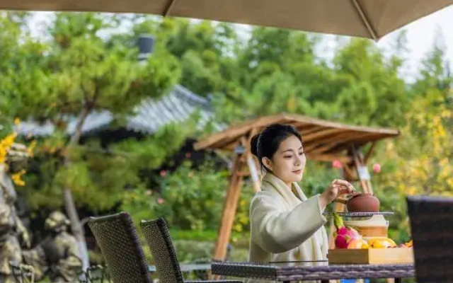 Fuzi Binshe Family Education Culture Boutique Hotel