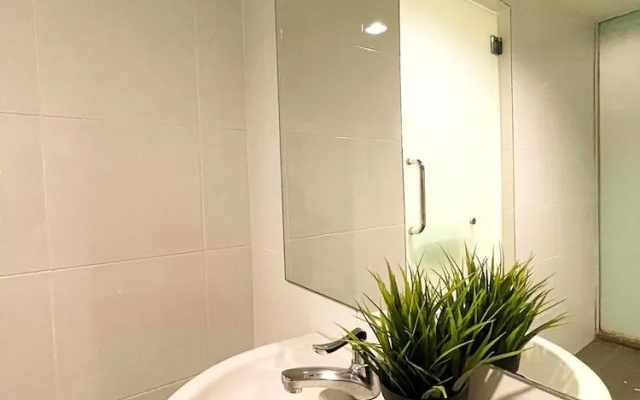ESQ Shamelin Hotel