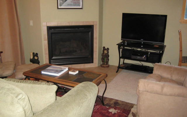 Mammoth View Villas Mammoth Reservation Bureau