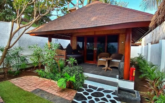 Scallywags Beach Club