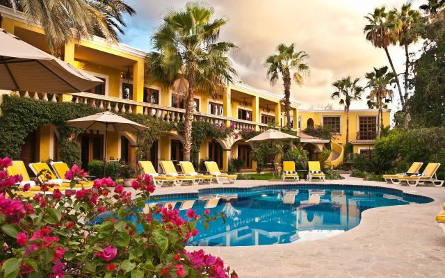 El Encanto Inn