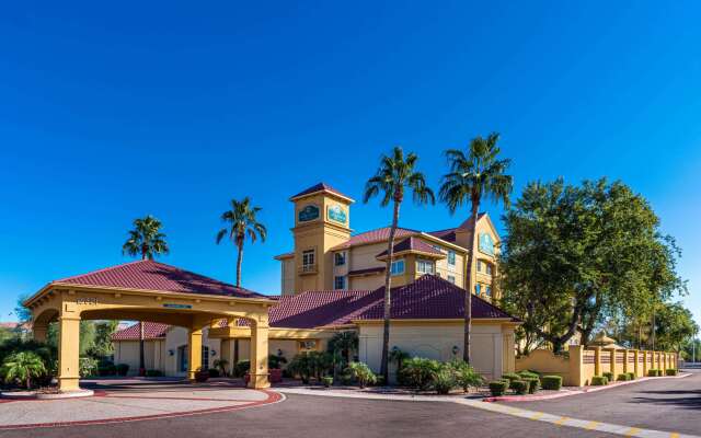 La Quinta Inn & Suites by Wyndham Phoenix West Peoria