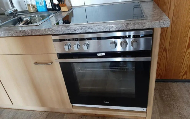 FEWO KIRA, direkt hinterm Deich