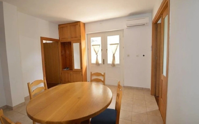 Martina - Large and Comfortable Apartments - A2 Ema