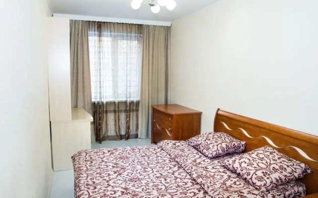 Apartment on Ostryakova St. 3
