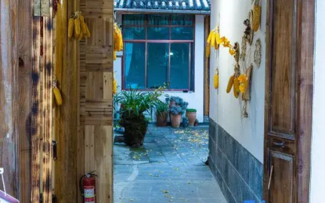 shan Ge inn in tengchong ginkgo village