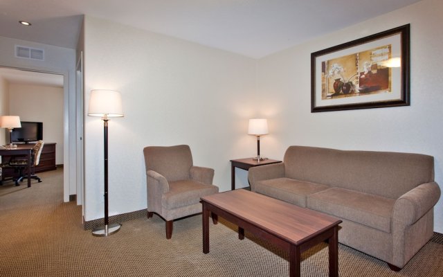 Holiday Inn Express Hotel & Suites WHITECOURT, an IHG Hotel