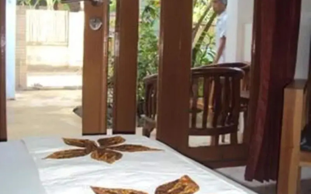 Banana Leaf Bungalows