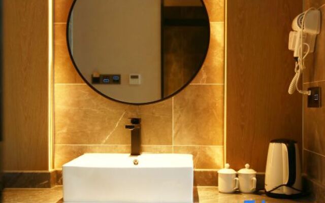 Anji Lujia Liangshan Hotel (Countryside Lujia Scenic Area)