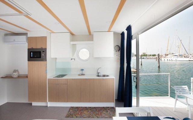 House Boat Rimini Resort