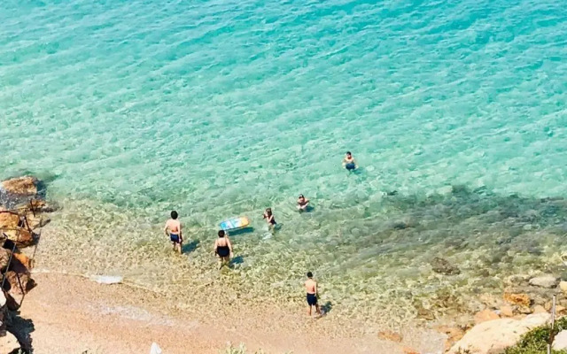 Giotas Sea View Apartment