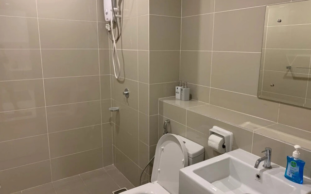 LTS Homestay at Sutera Avenue