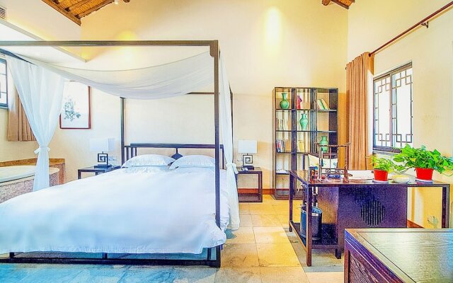 Wuzhen Ziye Musu Inn