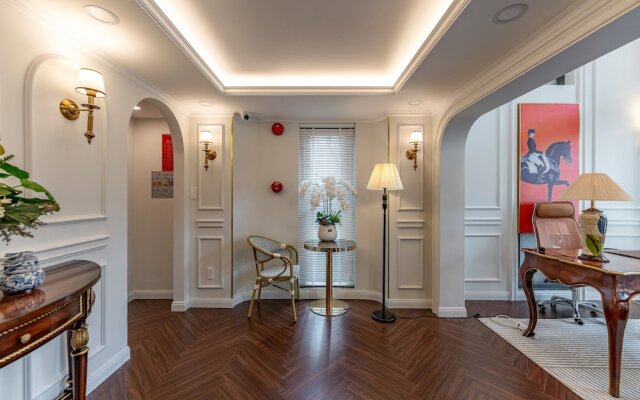 Golden Sun Apartment & Hotel