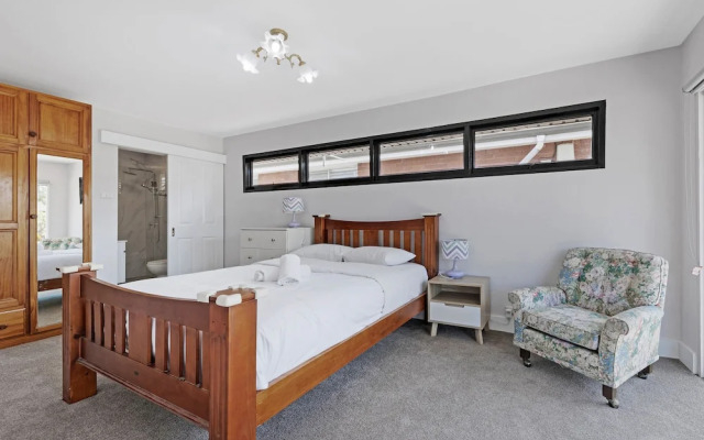 Kozyguru | Blacktown | Peaceful 3B House