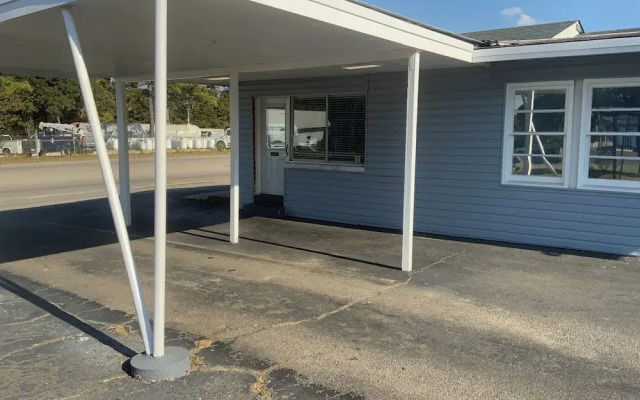 Red hill motel