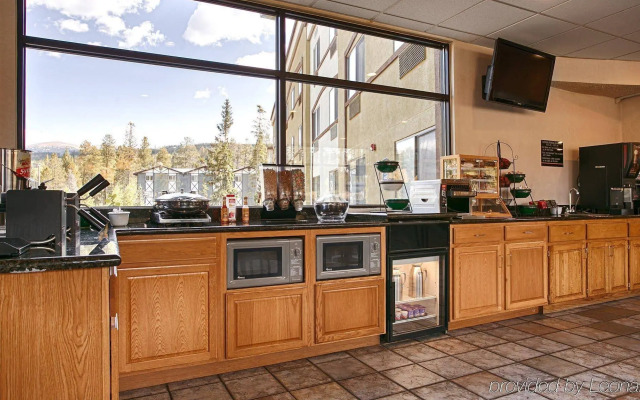 Best Western Alpenglo Lodge