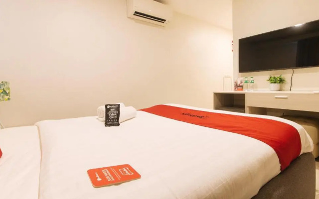 RedDoorz Plus @ La Belle Residences Makati City