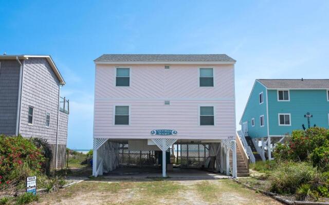 Victorias Seacret by Oak Island Accommodations