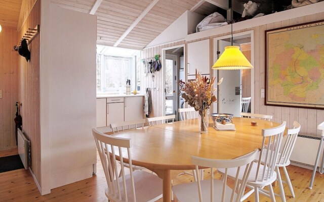 8 Person Holiday Home in Tisvildeleje
