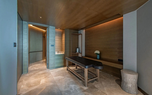 DoubleTree by Hilton Shanwei