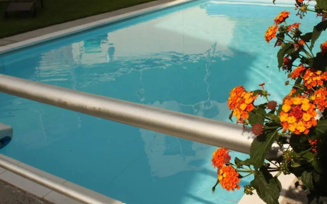 La Reserva Suites
