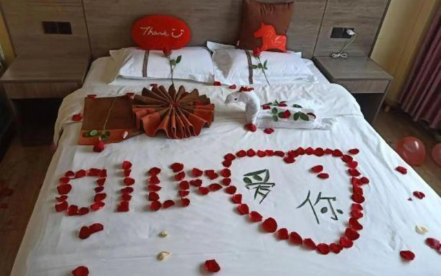 Junyi chain hotel (Qihe Yangguang Road store)