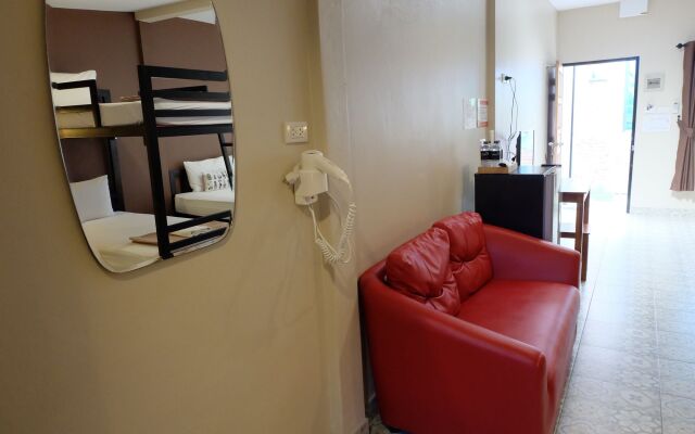 Warm Well Hostel Kanchanaburi