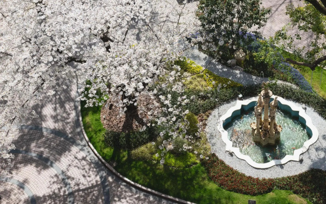 Shanghai Donghu Hotel