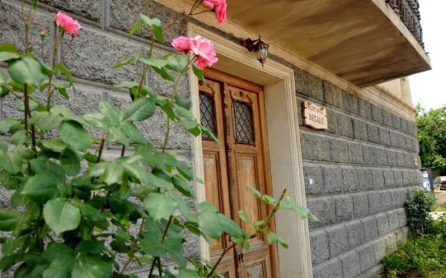 Guest House