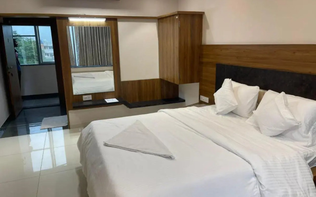 Hotel Chiranjeevi