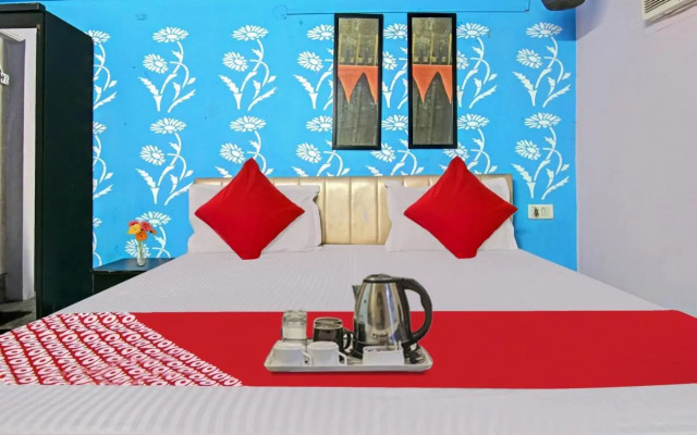 OYO Flagship 70265 Hotel Decent Stay