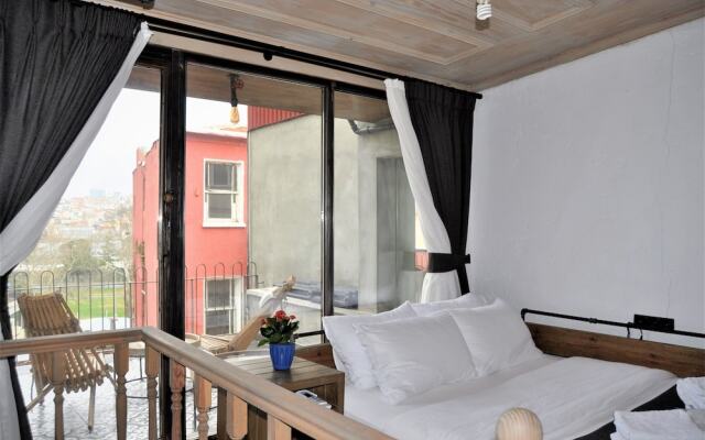 Rooftop Balat Rooms & Apartments Turkuaz Olive