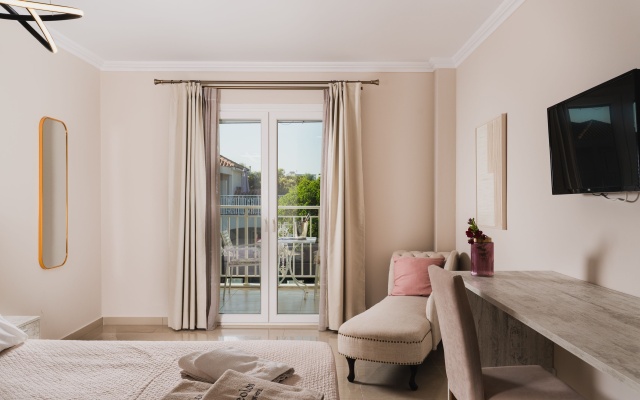 Aeolos Boutique Hotel & Suites