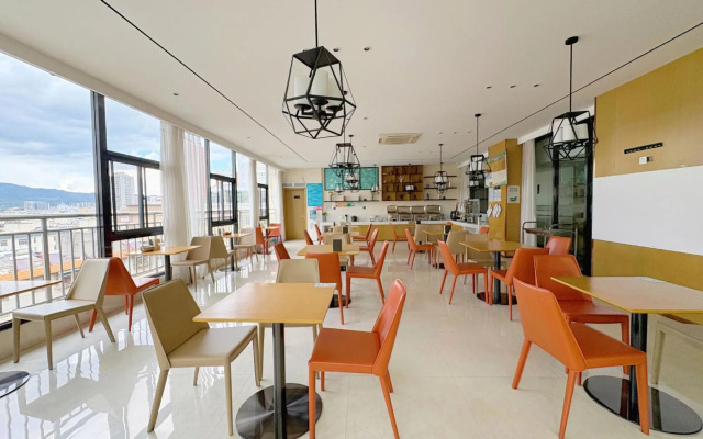 City Convenient Hotel