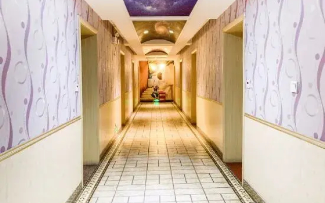 Wei Wei Hotel