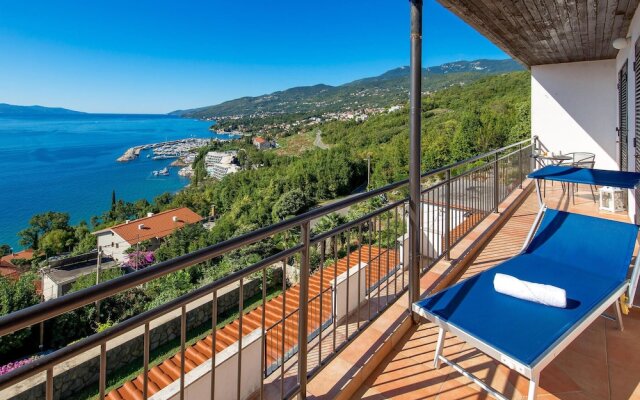 Beautiful Apartment in Opatija With 4 Bedrooms and Wifi