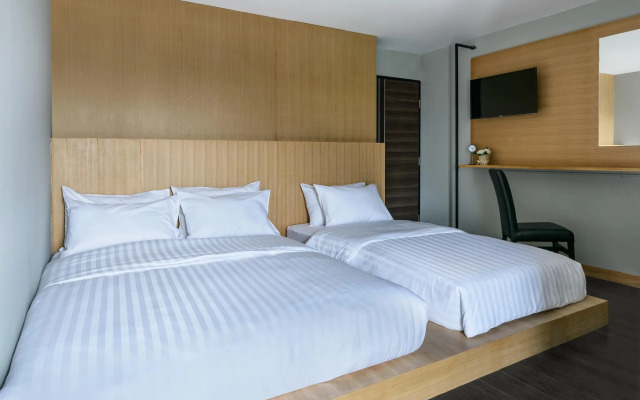 Travelier Hostel