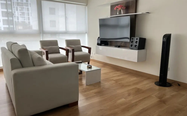 Miraflores 1 or 2 Bedroom Executive Apartment.