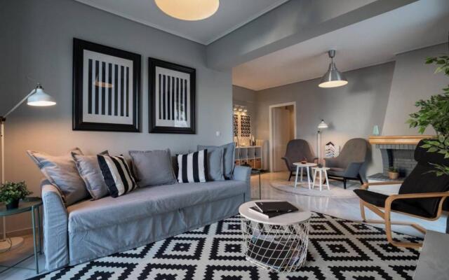 Penthouse with Acropolis view 8ppl, 140sqm