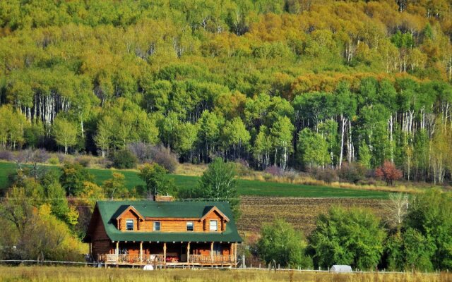 Teton Hostel HideAway