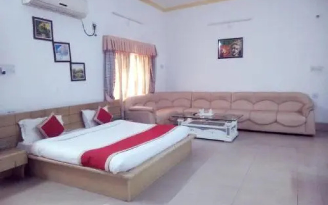 UIT Rest House And Restaurant Hotel