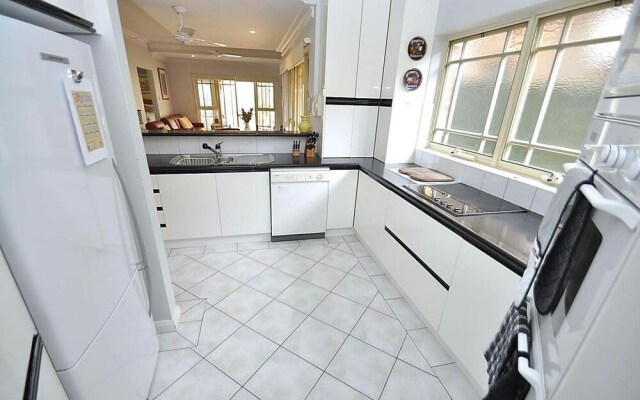 Kingsford 12 Shaw Furnished Apartment