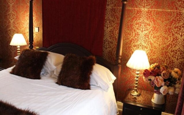 The Lion Hotel